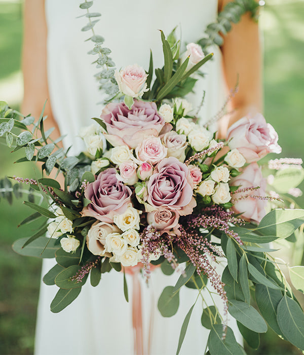 These expertly crafted Bridal Bouquets by Ram florist will add the perfect touch to your special day. With attention to detail and years of experience, our bouquets are sure to impress. Trust us to make your wedding day even more memorable.