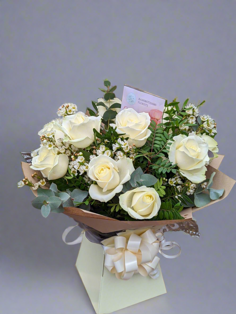 12 White Avalanche Rose Bouquet