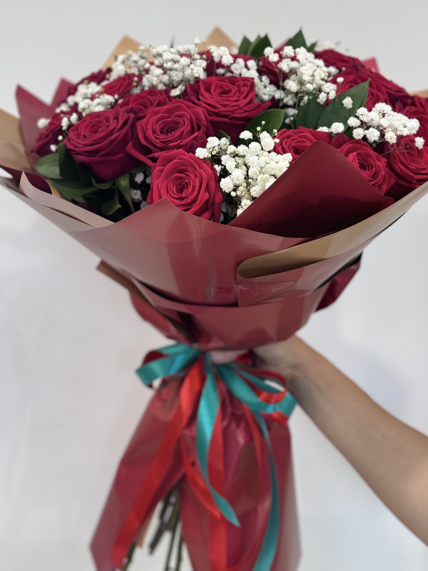 Luxurious  Long Stems Red Rose & Gypsphla