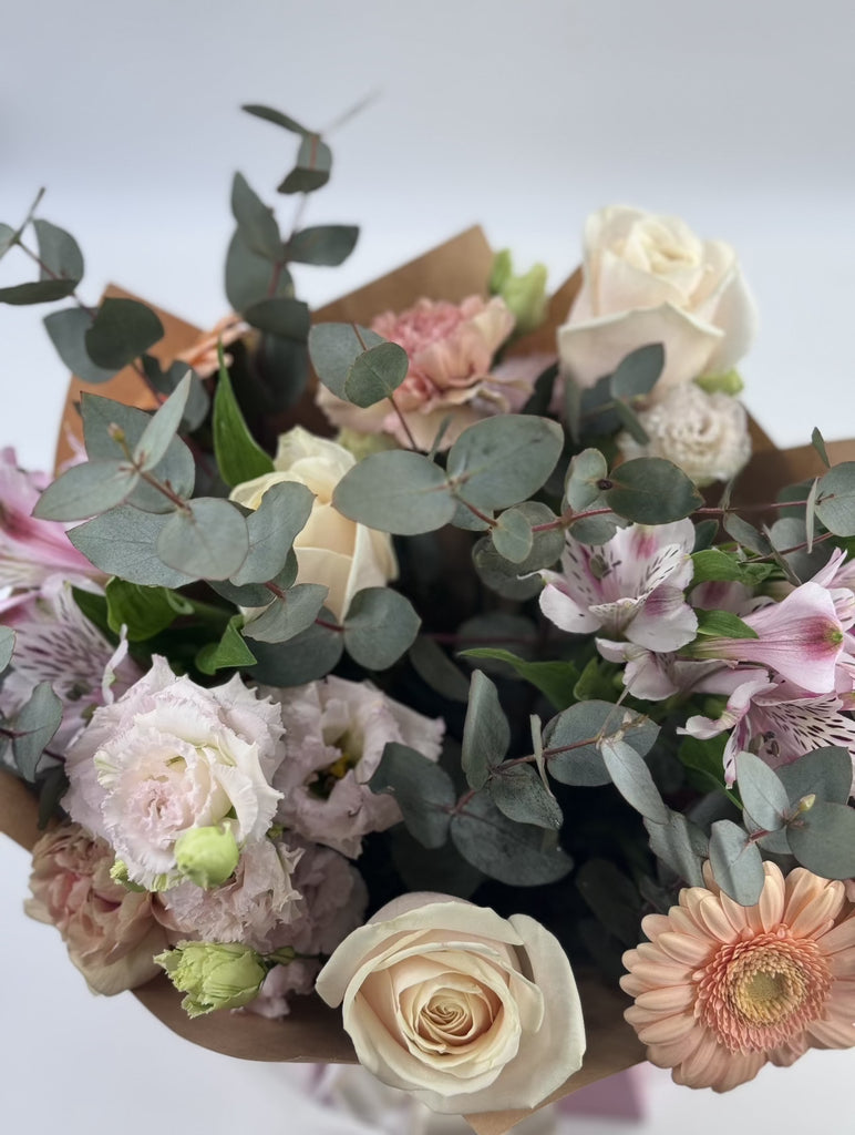 Sweet success Hand tied Bouquet - Rams florists