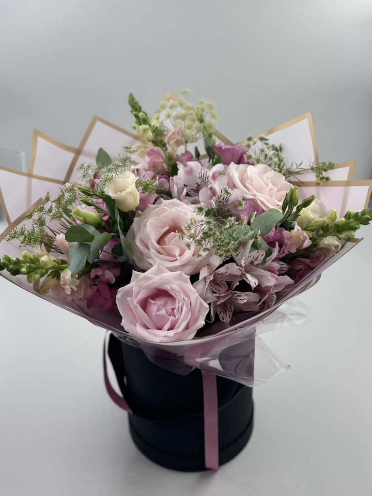 Premium Hatbox - Rams florists