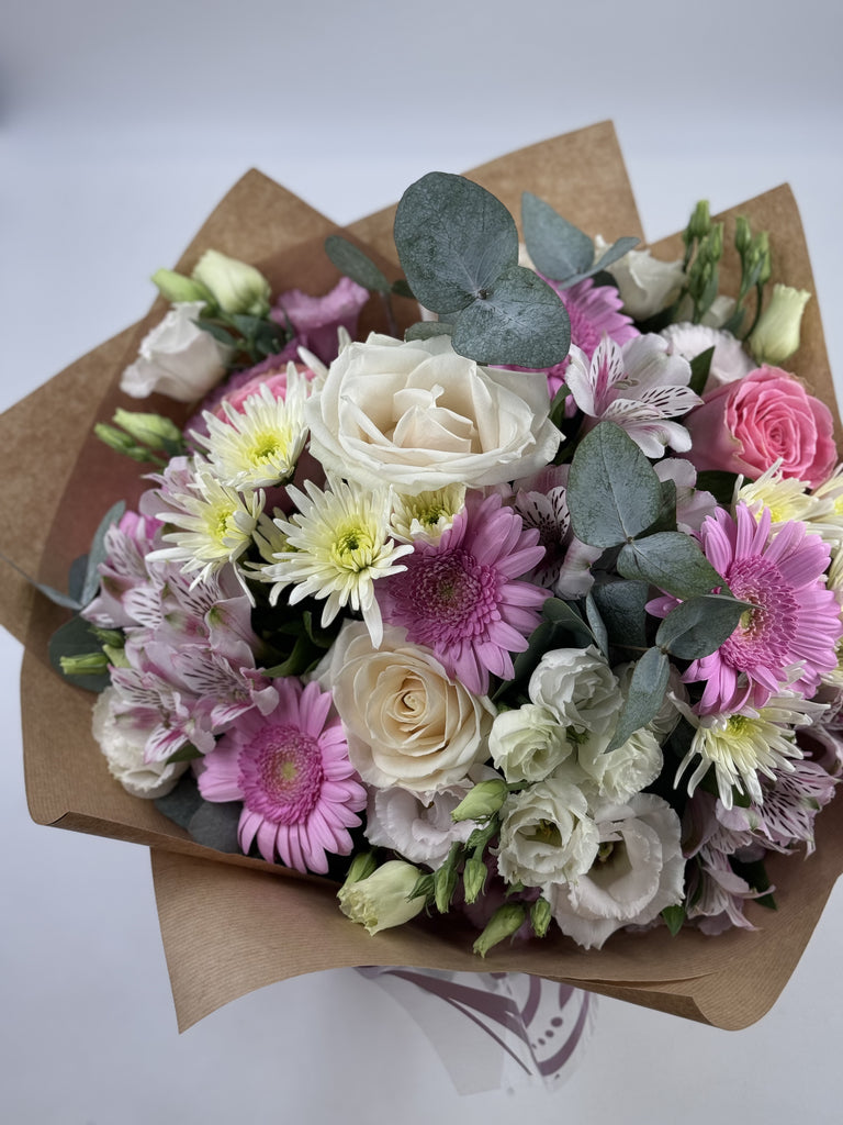 Sweetheart Hand tied Bouquet - Rams florists