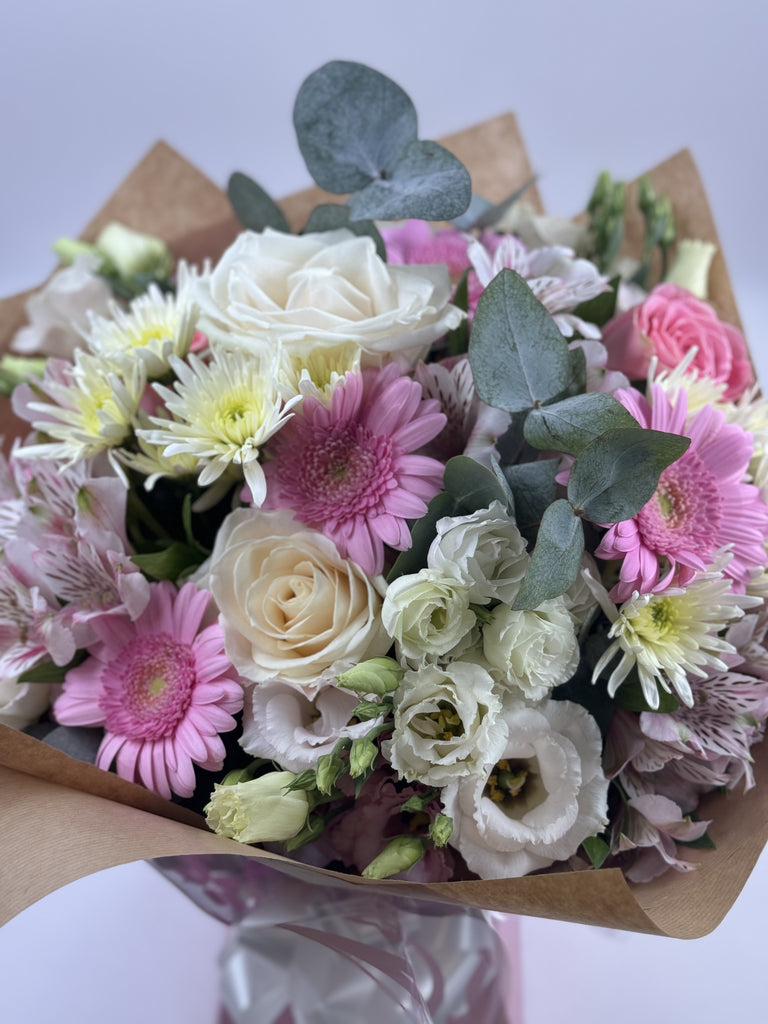 Sweetheart Hand tied Bouquet - Rams florists