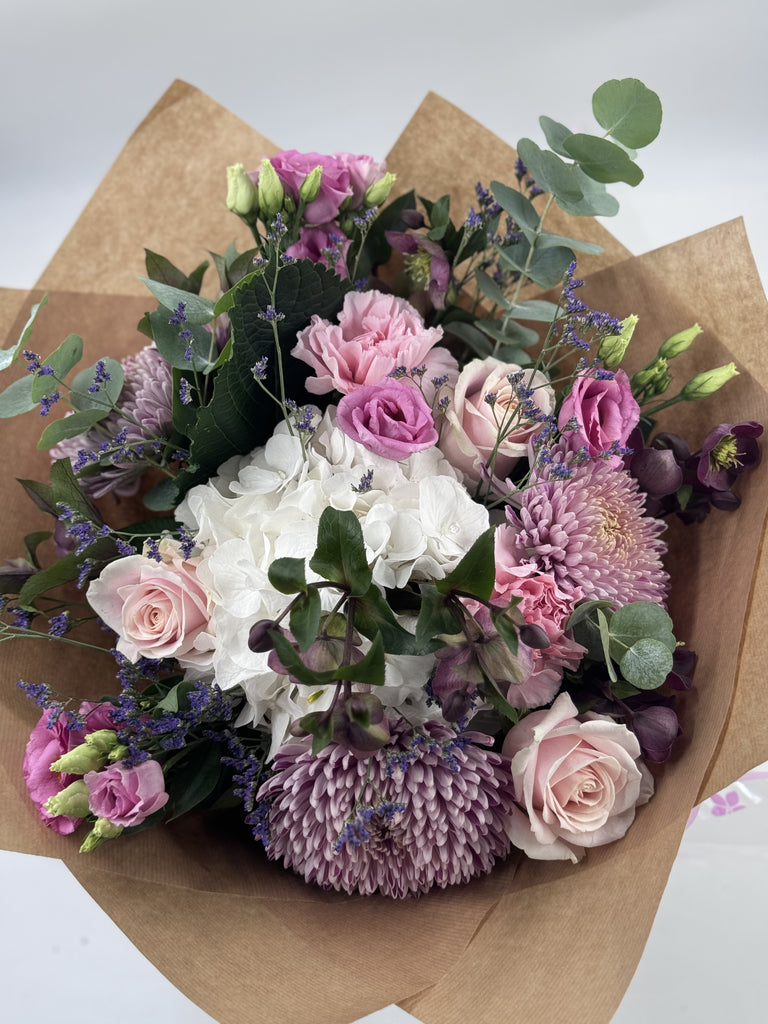 Hydrangea rose Hat box Bouquet - Rams florists