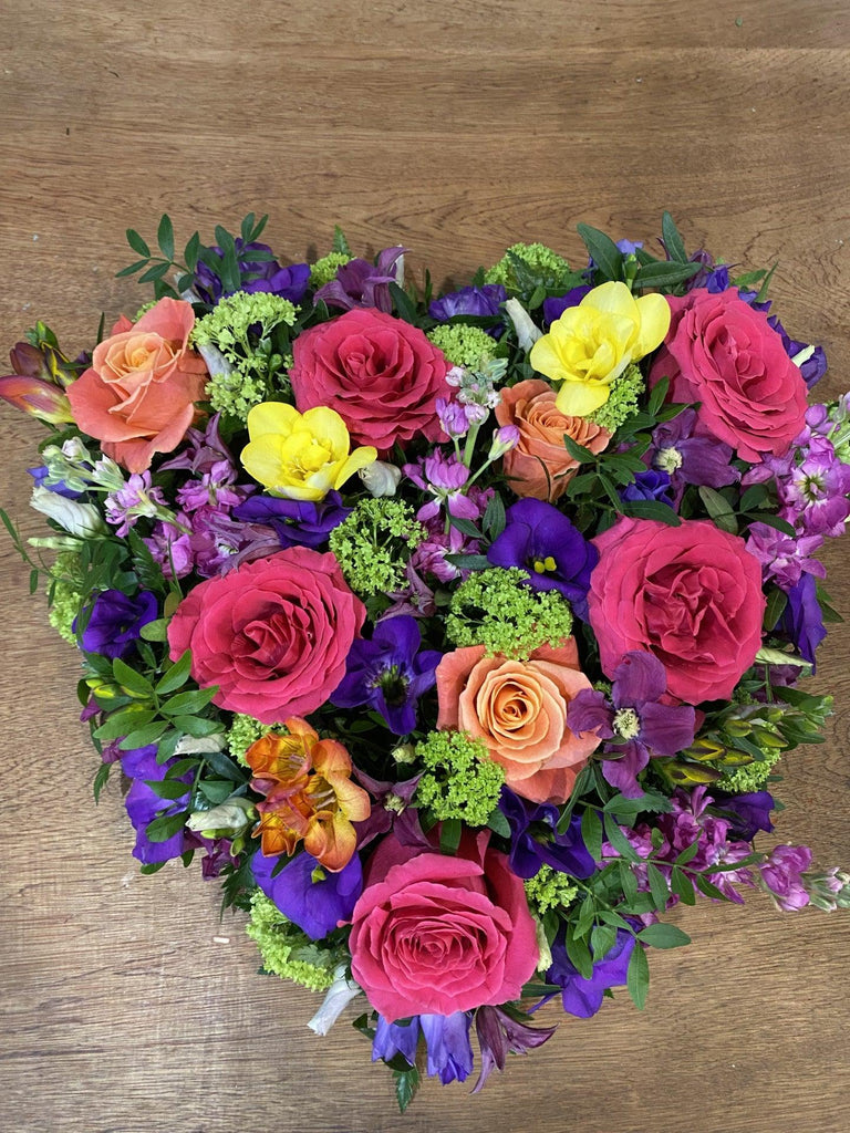 Vibrant Rose Heart - Rams florists