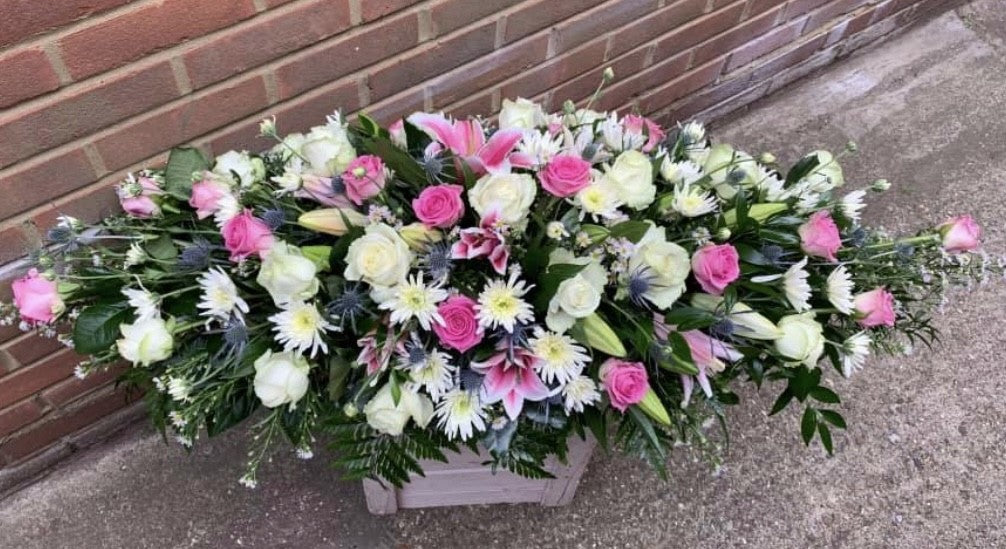 PINK ROSE AND ERYNGIUM CASKET