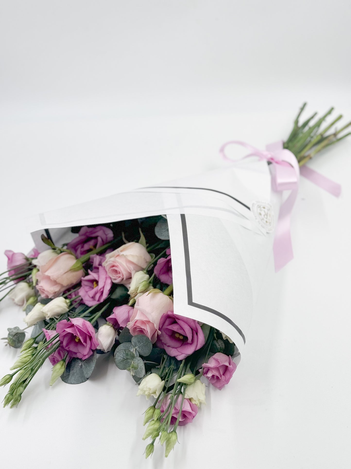 Beautifully Simple Flat Bouquet Pink