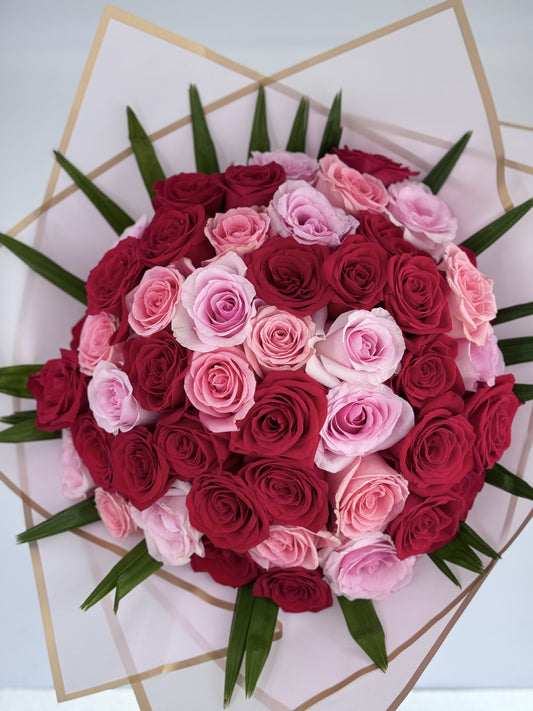 Mix Red & Pink Roses Bouquet