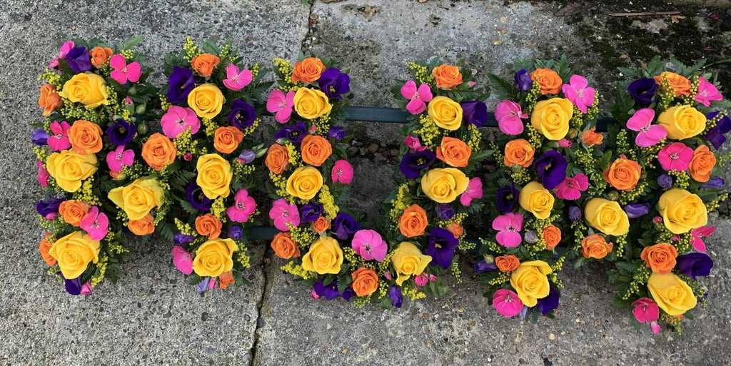 MUM TRIBUTE - Rams florists